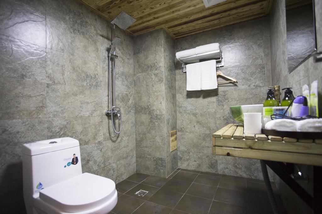 Zhangjiajie Yueranju Hostel エクステリア 写真