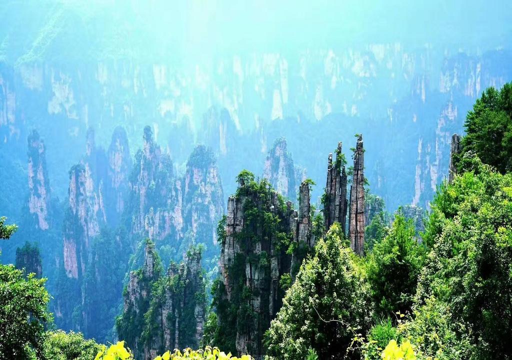 Zhangjiajie Yueranju Hostel エクステリア 写真